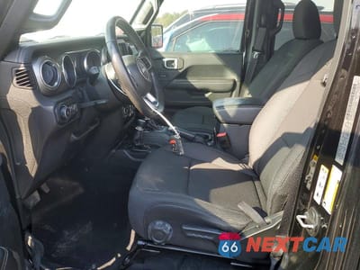 Zdjęcie 7 z 12 samochodu: 2018 JEEP WRANGLER UNLIMITED SAHARA VIN:1C4HJXEGXJW323176 - miniatura