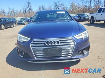 Piąte zdjęcie samochodu w środku: 2019 AUDI A4 VIN:WAUENAF45KA106798 - miniatura