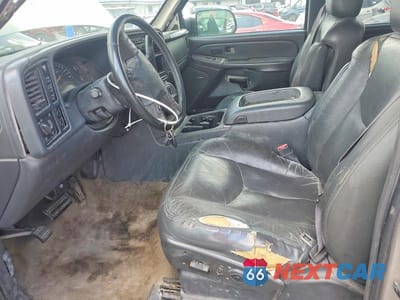 Zdjęcie 7 z 12 samochodu: 2004 CHEVROLET SILVERADO K2500 HEAVY DUTY VIN:1GCHK231X4F137947 - miniatura