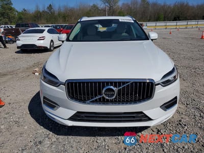 Piąte zdjęcie samochodu w środku: 2020 VOLVO XC60 T5 INSCRIPTION VIN:YV4102RL4L1473229 - miniatura