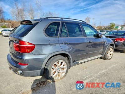 Trzecie zdjęcie samochodu z tyłu: 2011 BMW X5 XDRIVE35I VIN:5UXZV4C55BL406279 - miniatura