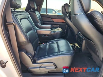 Zdjęcie 11 z 14 samochodu: 2021 LINCOLN NAVIGATOR L RESERVE VIN:5LMJJ3LT4MEL06967 - miniatura