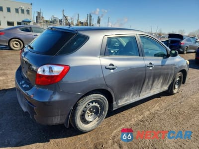 Trzecie zdjęcie samochodu z tyłu: 2014 TOYOTA MATRIX BASE VIN:2T1KU4EE7EC136809 - miniatura
