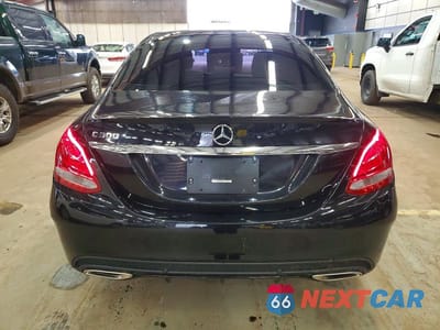 Zdjęcie 6 z 11 samochodu: 2017 MERCEDES-BENZ C 300 VIN:55SWF4JB8HU230896 - miniatura