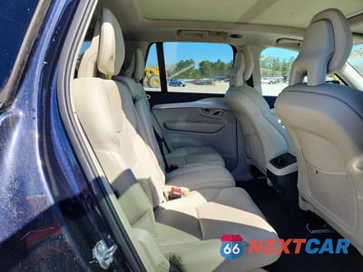 Zdjęcie 10 z 13 samochodu: 2016 VOLVO XC90 T5 VIN:YV4102KK6G1060543 - miniatura