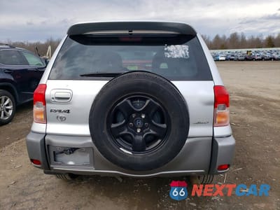 Zdjęcie 6 z 13 samochodu: 2001 TOYOTA RAV4 BASE VIN:JTEHH20V716008044 - miniatura
