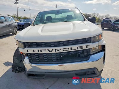 Piąte zdjęcie samochodu w środku: 2021 CHEVROLET SILVERADO C1500 VIN:3GCNWAEFXMG464681 - miniatura