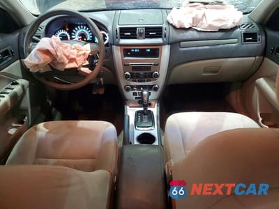 Zdjęcie 8 z 12 samochodu: 2010 MERCURY MILAN VIN:3MEHM0HA1AR601437 - miniatura