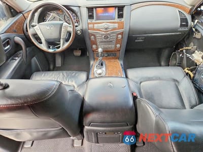 Zdjęcie 8 z 14 samochodu: 2017 INFINITI QX80 BASE VIN:JN8AZ2NE6H9160034 - miniatura