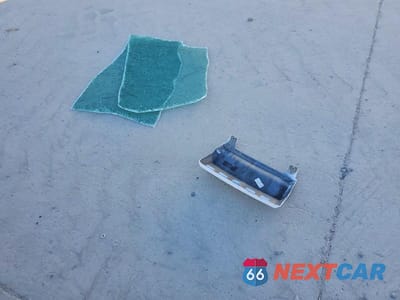 Zdjęcie 13 z 14 samochodu: 2018 CHEVROLET TAHOE K1500 PREMIER VIN:1GNSKCKC3JR249960 - miniatura