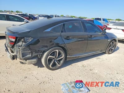 Trzecie zdjęcie samochodu z tyłu: 2018 HONDA ACCORD SPORT VIN:1HGCV1F34JA014079 - miniatura