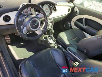 Zdjęcie 8 z 12 samochodu: 2008 MINI COOPER S VIN:WMWRH335X8TL97085 - miniatura