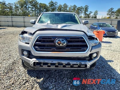 Piąte zdjęcie samochodu w środku: 2019 TOYOTA TACOMA SR5 V6 VIN:5TFRZ5CN6KX074342 - miniatura