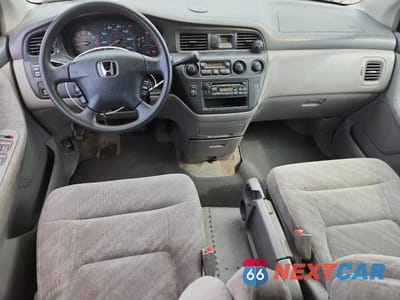 Zdjęcie 8 z 13 samochodu: 2003 HONDA ODYSSEY EX VIN:5FNRL18663B132456 - miniatura