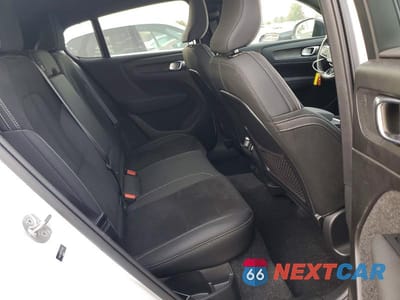 Zdjęcie 10 z 12 samochodu: 2023 VOLVO C40 RECHARGE ULTIMATE VIN:YV4ED3GM1P2053970 - miniatura