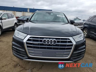 Piąte zdjęcie samochodu w środku: 2020 AUDI Q5 PREMIUM VIN:WA1ANAFY6L2055600 - miniatura