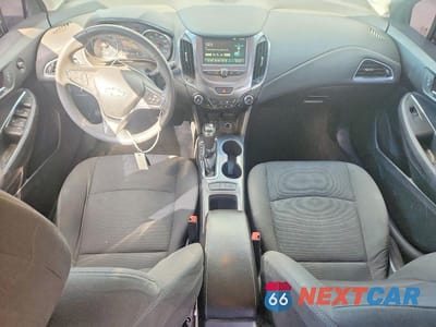 Zdjęcie 8 z 11 samochodu: 2018 CHEVROLET CRUZE LT VIN:1G1BE5SM2J7236495 - miniatura