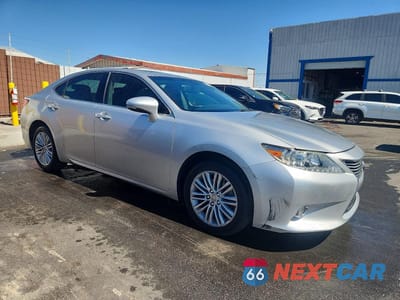 Czwarte zdjęcie samochodu z boku: 2014 LEXUS ES 350 BASE VIN:JTHBK1GG8E2149309 - miniatura