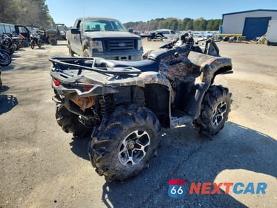 Czwarte zdjęcie samochodu z boku: 2025 CAN-AM OUTLANDER ATV VIN:3JB3WA54XSJ001318 - miniatura