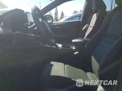 Zdjęcie 7 z 13 samochodu: 2023 TOYOTA RAV4 PRIME SE VIN:JTMAB3FV7PD141170 - miniatura