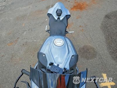 Piąte zdjęcie samochodu w środku: 2025 BMW S 1000 RR VIN:WB10P2304S6L40669 - miniatura