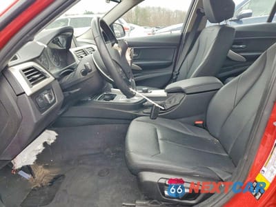 Zdjęcie 7 z 11 samochodu: 2017 BMW 320 XI VIN:WBA8E5G57HNU41722 - miniatura