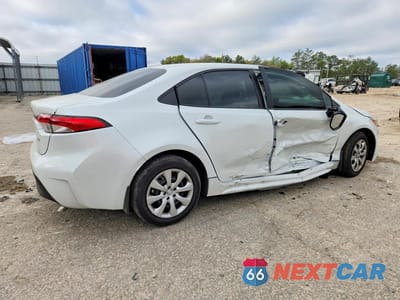 Trzecie zdjęcie samochodu z tyłu: 2026 TOYOTA COROLLA LE VIN:5YFB4MDE6TP366825 - miniatura