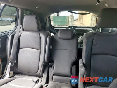 Zdjęcie 10 z 14 samochodu: 2019 HONDA ODYSSEY EXL VIN:5FNRL6H77KB035657 - miniatura