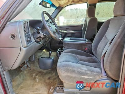 Zdjęcie 7 z 13 samochodu: 2004 CHEVROLET SILVERADO K2500 HEAVY DUTY VIN:1GCHK29UX4E147465 - miniatura