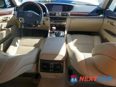 Zdjęcie 8 z 11 samochodu: 2014 LEXUS LS 460 BASE VIN:JTHBL5EF8E5125301 - miniatura