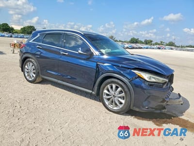 Czwarte zdjęcie samochodu z boku: 2020 INFINITI QX50 LUXE VIN:3PCAJ5M15LF105219 - miniatura