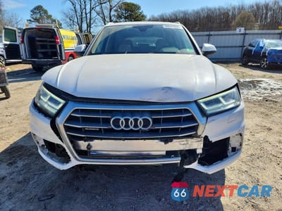 Piąte zdjęcie samochodu w środku: 2018 AUDI Q5 PREMIUM PLUS VIN:WA1BNAFY0J2002523 - miniatura