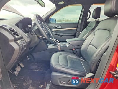 Zdjęcie 7 z 13 samochodu: 2018 FORD EXPLORER XLT VIN:1FM5K8D87JGC31917 - miniatura