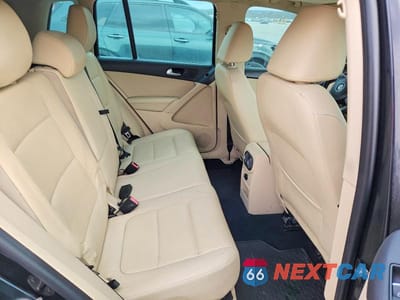 Zdjęcie 11 z 12 samochodu: 2014 VOLKSWAGEN TIGUAN S VIN:WVGAV3AX9EW505134 - miniatura