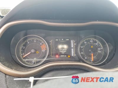 Zdjęcie 9 z 13 samochodu: 2016 JEEP CHEROKEE LATITUDE VIN:1C4PJMCB4GW163726 - miniatura