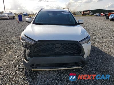 Piąte zdjęcie samochodu w środku: 2022 TOYOTA COROLLA CROSS LE VIN:7MUCAAAG7NV002656 - miniatura