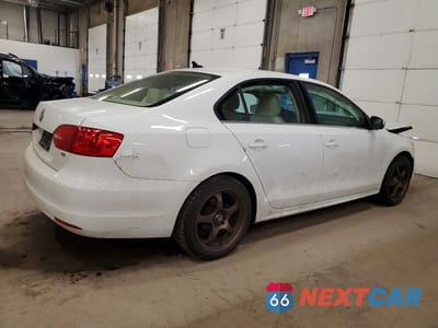 Trzecie zdjęcie samochodu z tyłu: 2014 VOLKSWAGEN JETTA SE VIN:3VWD07AJ9EM406748 - miniatura