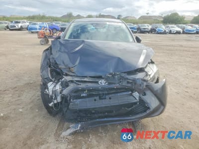 Piąte zdjęcie samochodu w środku: 2017 TOYOTA YARIS IA BASE VIN:3MYDLBYV1HY174747 - miniatura