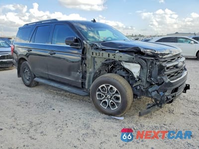 Czwarte zdjęcie samochodu z boku: 2024 FORD EXPEDITION XLT VIN:1FMJU1H86REA72115 - miniatura