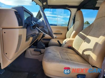 Zdjęcie 7 z 13 samochodu: 2002 JEEP WRANGLER / TJ SPORT VIN:1J4FA49S32P731769 - miniatura