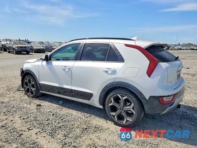 Drugie zdjęcie samochodu z przodu: 2023 KIA NIRO SX TOURING VIN:KNDCT3LE4P5061507 - miniatura