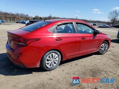 Trzecie zdjęcie samochodu z tyłu: 2018 HYUNDAI ACCENT SE VIN:3KPC24A32JE029256 - miniatura