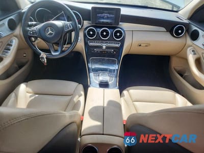 Zdjęcie 8 z 13 samochodu: 2016 MERCEDES-BENZ C 300 VIN:55SWF4JB2GU163596 - miniatura