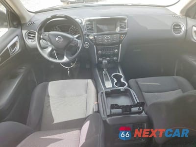 Zdjęcie 8 z 12 samochodu: 2019 NISSAN PATHFINDER SV VIN:5N1DR2MN3KC634991 - miniatura