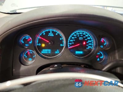 Zdjęcie 9 z 12 samochodu: 2010 GMC YUKON XL K1500 SLT VIN:1GKUKKE39AR124862 - miniatura