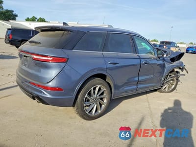 Trzecie zdjęcie samochodu z tyłu: 2022 LINCOLN CORSAIR GRAND TOURING VIN:5LMTJ5DZ0NUL11811 - miniatura