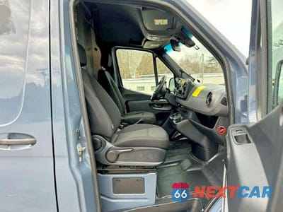 Zdjęcie 7 z 10 samochodu: 2019 MERCEDES-BENZ SPRINTER 2500 VIN:WD4PF1CD8KP131565 - miniatura