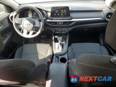 Zdjęcie 8 z 12 samochodu: 2021 KIA FORTE LXS VIN:3KPF24AD9ME325112 - miniatura