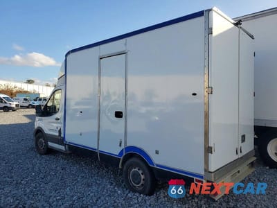 Trzecie zdjęcie samochodu z tyłu: 2020 FORD TRANSIT DELIVERY TRUCK VIN:1FDBW5Z8XLKB24942 - miniatura