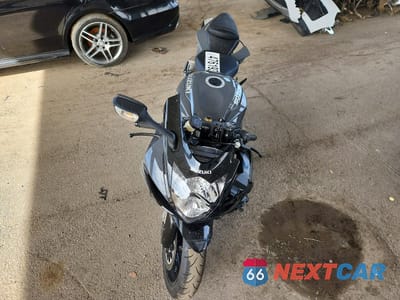 Drugie zdjęcie samochodu z przodu: 2025 SUZUKI GSX-R600 VIN:JS1GN7FAXS7101754 - miniatura